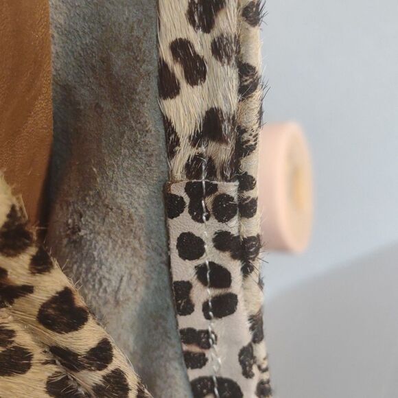 👍 Gap  Leopard Flats.     A4 - Picture 4 of 6